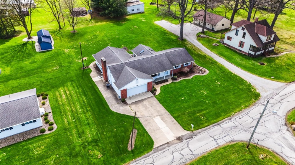 4009 Broadway Road, Willard, 44890, 3 Bedrooms Bedrooms, ,2 BathroomsBathrooms,Residential,For Sale,Broadway,20261294