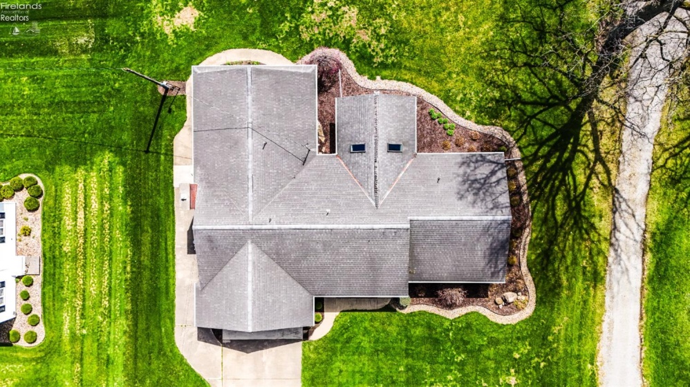 4009 Broadway Road, Willard, 44890, 3 Bedrooms Bedrooms, ,2 BathroomsBathrooms,Residential,For Sale,Broadway,20261294