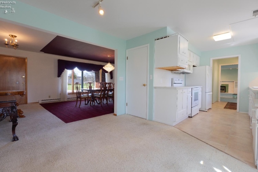 4009 Broadway Road, Willard, 44890, 3 Bedrooms Bedrooms, ,2 BathroomsBathrooms,Residential,For Sale,Broadway,20261294