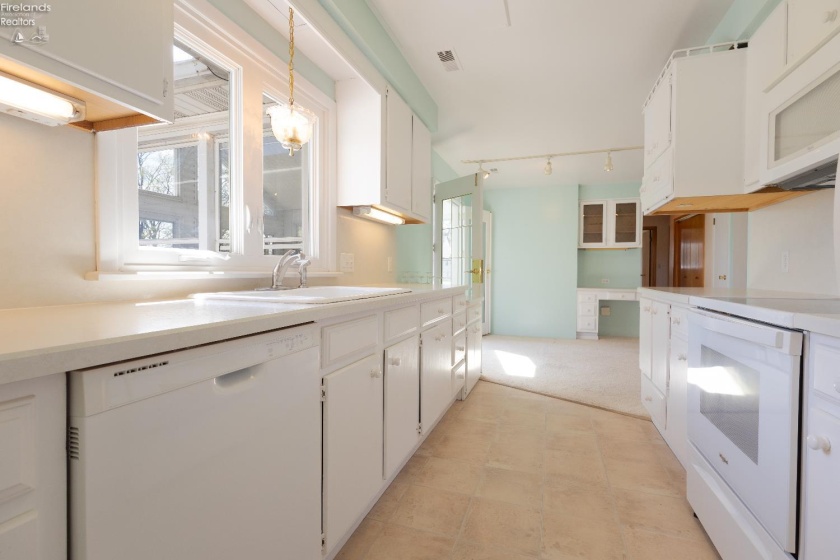 4009 Broadway Road, Willard, 44890, 3 Bedrooms Bedrooms, ,2 BathroomsBathrooms,Residential,For Sale,Broadway,20261294