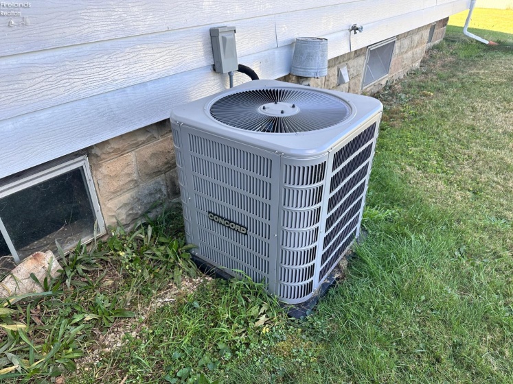 140 Hobson Street, Bellevue, 44811, 3 Bedrooms Bedrooms, ,1 BathroomBathrooms,Residential,For Sale,Hobson,20261302