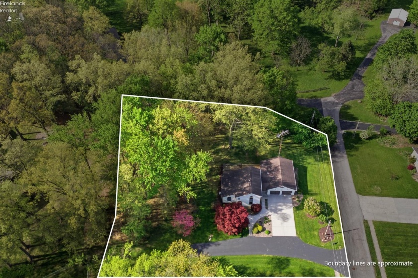 54 Harris Avenue, Norwalk, 44857, 2 Bedrooms Bedrooms, ,3 BathroomsBathrooms,Residential,For Sale,Harris,20261305