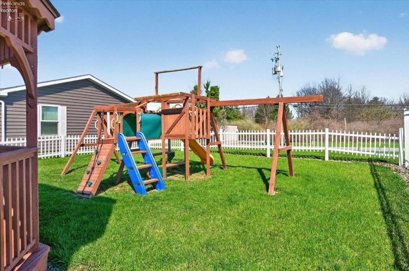 1600 Buck Road, Lakeside, 43440, 2 Bedrooms Bedrooms, ,1 BathroomBathrooms,Residential,For Sale,Buck,20261278