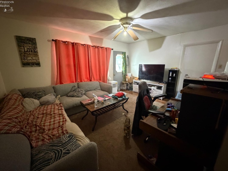 439 Erie Court, Port Clinton, 43452, ,Multiple Units,For Sale,Erie,20261303