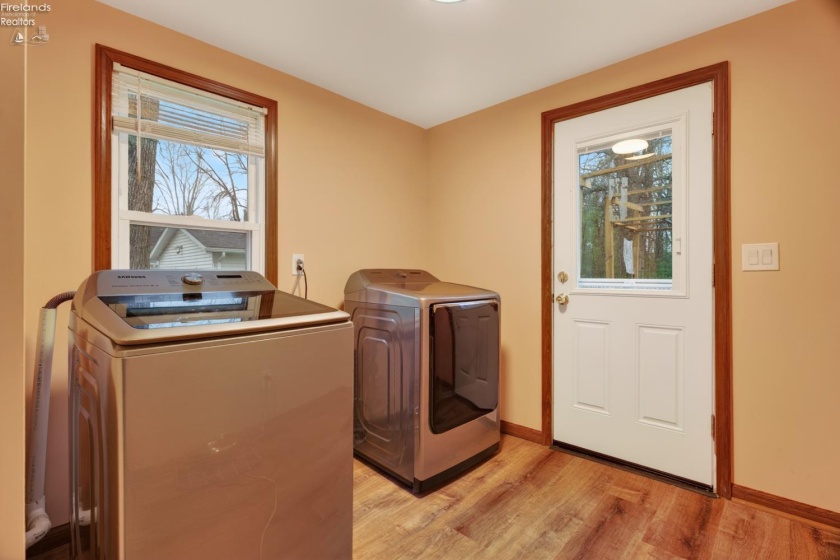 136 Park Street, Oberlin, 44074, 2 Bedrooms Bedrooms, ,1 BathroomBathrooms,Residential,For Sale,Park,20261301