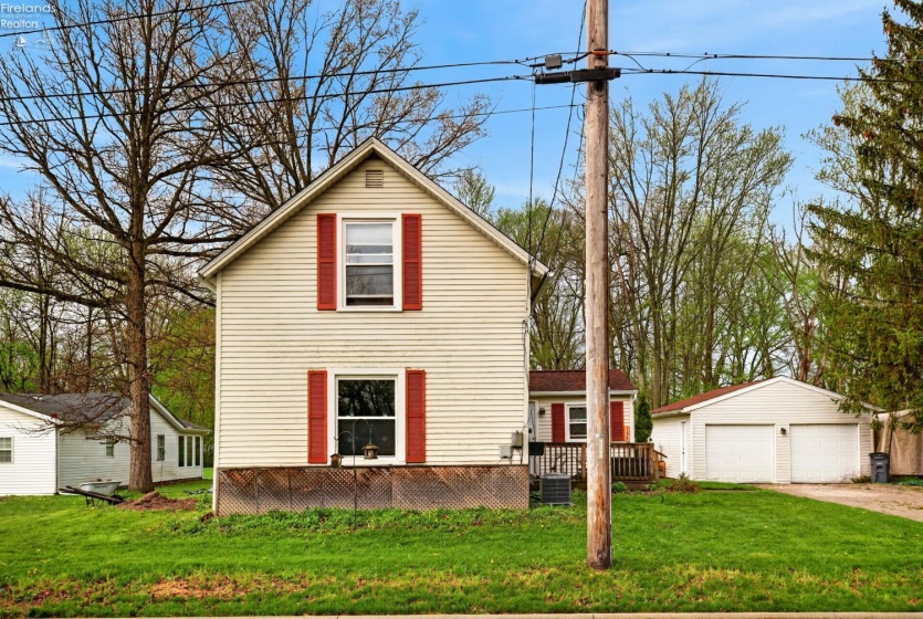 136 Park Street, Oberlin, 44074, 2 Bedrooms Bedrooms, ,1 BathroomBathrooms,Residential,For Sale,Park,20261301