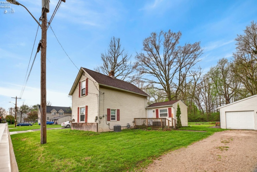136 Park Street, Oberlin, 44074, 2 Bedrooms Bedrooms, ,1 BathroomBathrooms,Residential,For Sale,Park,20261301