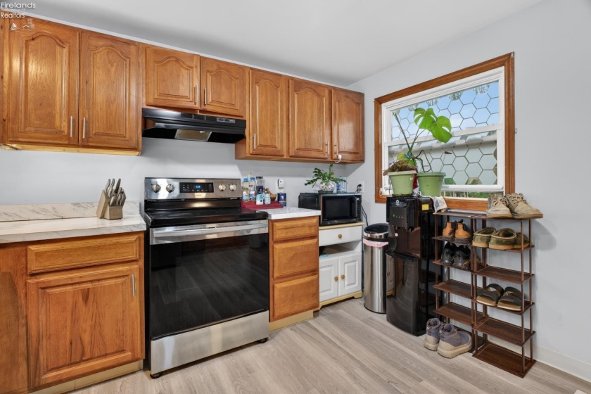 136 Park Street, Oberlin, 44074, 2 Bedrooms Bedrooms, ,1 BathroomBathrooms,Residential,For Sale,Park,20261301