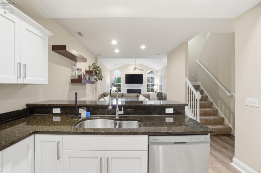 2690 Canterbury Circle, Port Clinton, 43452, 3 Bedrooms Bedrooms, ,3 BathroomsBathrooms,Residential,For Sale,Canterbury,20261313