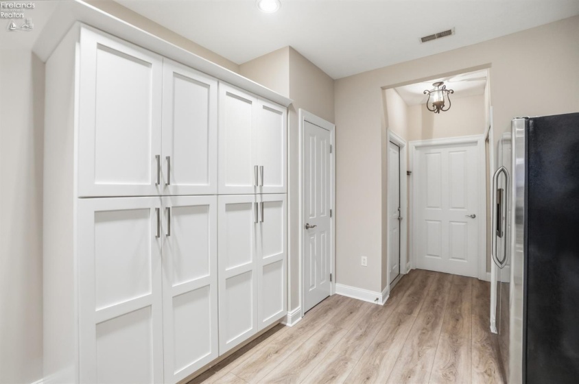 2690 Canterbury Circle, Port Clinton, 43452, 3 Bedrooms Bedrooms, ,3 BathroomsBathrooms,Residential,For Sale,Canterbury,20261313