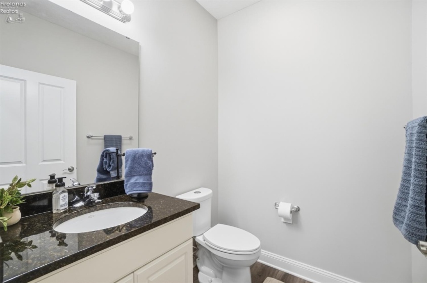 2690 Canterbury Circle, Port Clinton, 43452, 3 Bedrooms Bedrooms, ,3 BathroomsBathrooms,Residential,For Sale,Canterbury,20261313