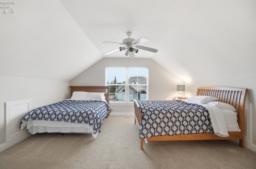 2690 Canterbury Circle, Port Clinton, 43452, 3 Bedrooms Bedrooms, ,3 BathroomsBathrooms,Residential,For Sale,Canterbury,20261313