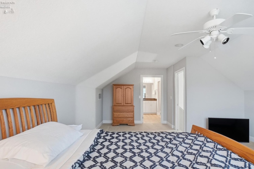 2690 Canterbury Circle, Port Clinton, 43452, 3 Bedrooms Bedrooms, ,3 BathroomsBathrooms,Residential,For Sale,Canterbury,20261313