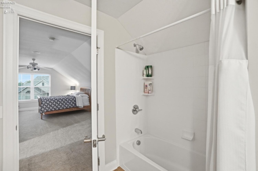 2690 Canterbury Circle, Port Clinton, 43452, 3 Bedrooms Bedrooms, ,3 BathroomsBathrooms,Residential,For Sale,Canterbury,20261313