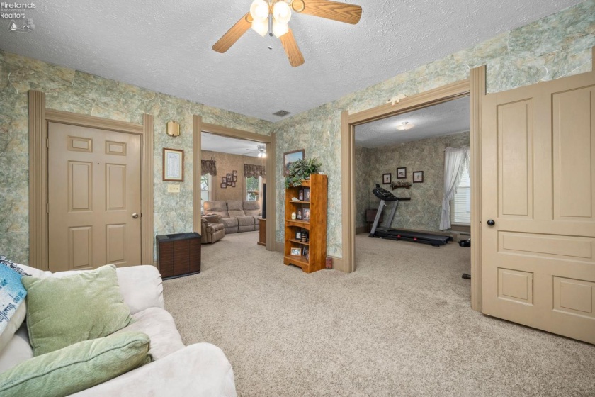 33 Garden Street, Norwalk, 44857, 3 Bedrooms Bedrooms, ,2 BathroomsBathrooms,Residential,For Sale,Garden,20261296