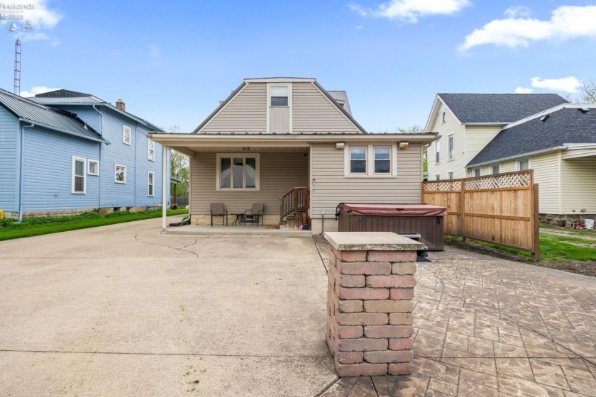 33 Garden Street, Norwalk, 44857, 3 Bedrooms Bedrooms, ,2 BathroomsBathrooms,Residential,For Sale,Garden,20261296