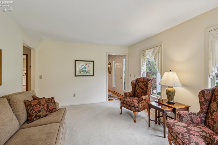 6860 Cliffside Drive, Vermilion, 44089, ,4 BathroomsBathrooms,Residential,For Sale,Cliffside,20261317