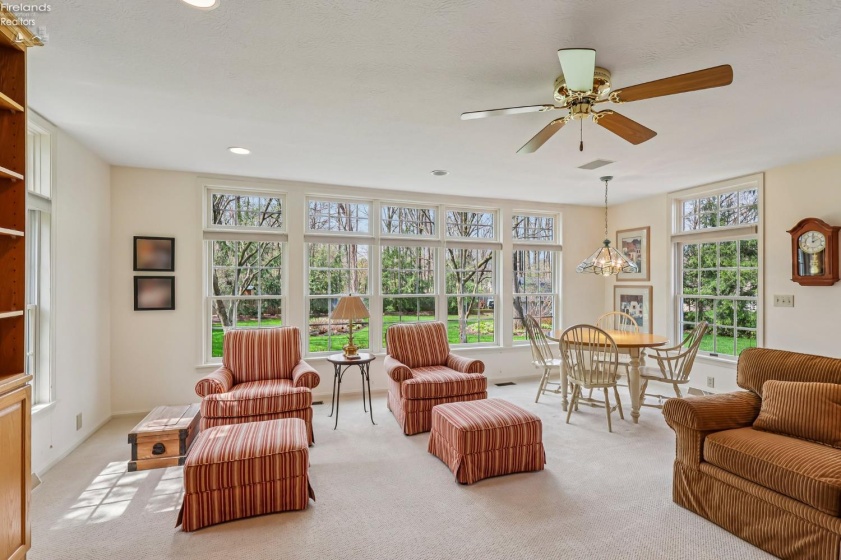 6860 Cliffside Drive, Vermilion, 44089, ,4 BathroomsBathrooms,Residential,For Sale,Cliffside,20261317