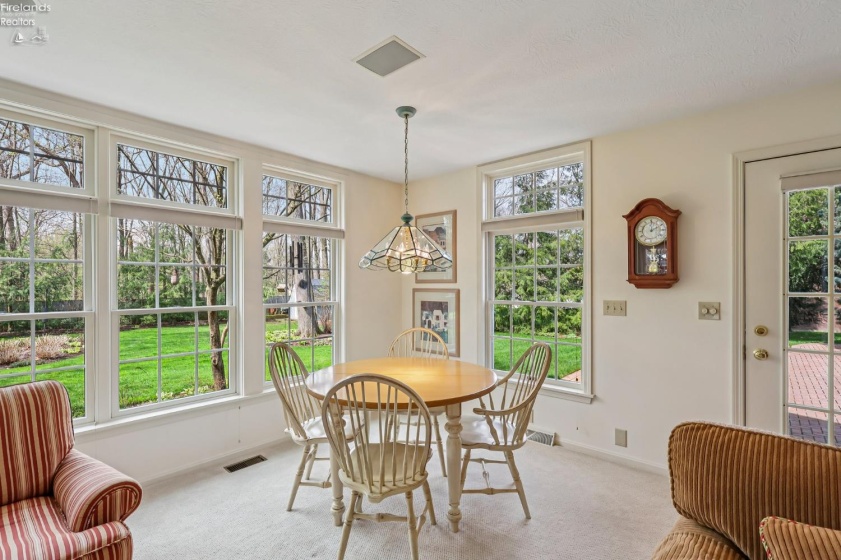 6860 Cliffside Drive, Vermilion, 44089, ,4 BathroomsBathrooms,Residential,For Sale,Cliffside,20261317