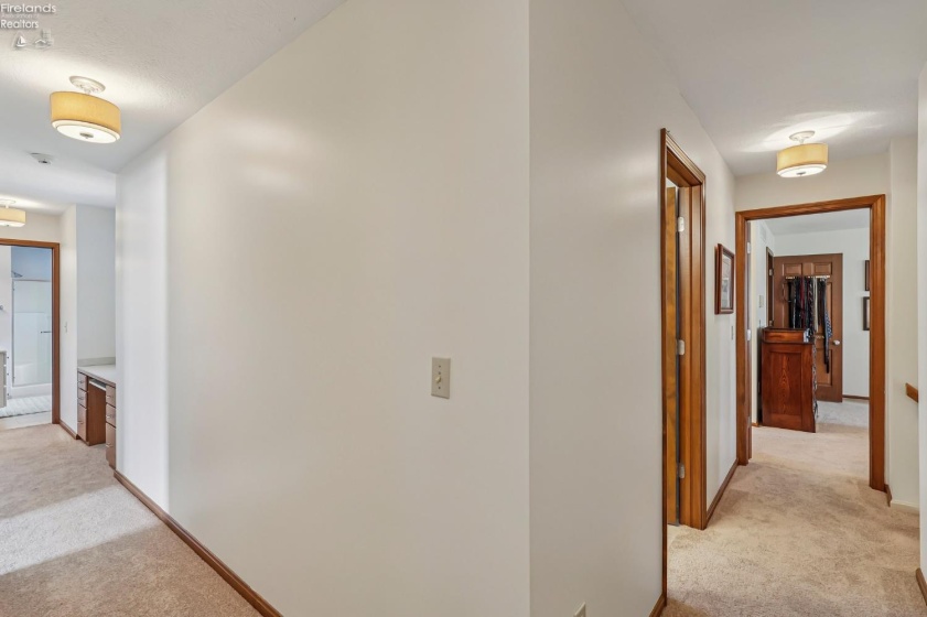 6860 Cliffside Drive, Vermilion, 44089, ,4 BathroomsBathrooms,Residential,For Sale,Cliffside,20261317