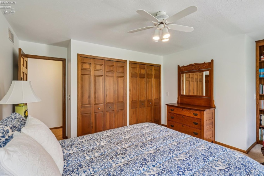 6860 Cliffside Drive, Vermilion, 44089, ,4 BathroomsBathrooms,Residential,For Sale,Cliffside,20261317