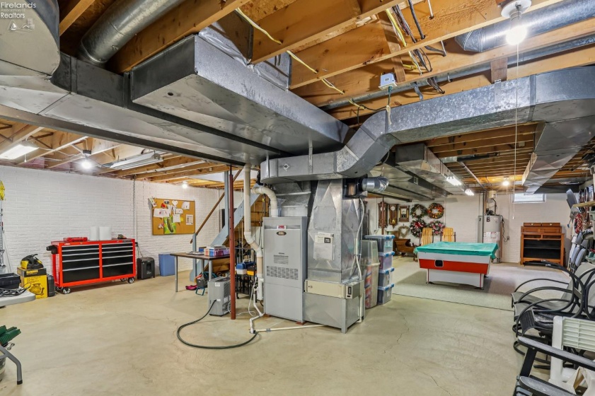 6860 Cliffside Drive, Vermilion, 44089, ,4 BathroomsBathrooms,Residential,For Sale,Cliffside,20261317