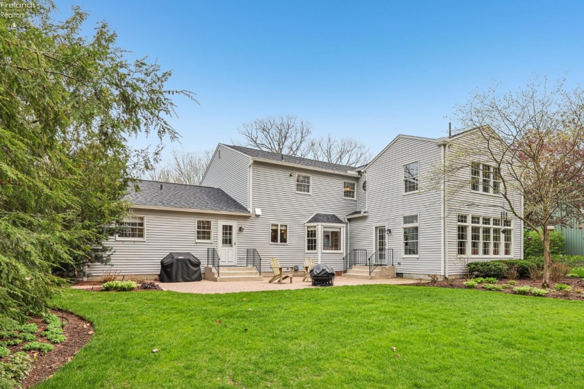 6860 Cliffside Drive, Vermilion, 44089, ,4 BathroomsBathrooms,Residential,For Sale,Cliffside,20261317