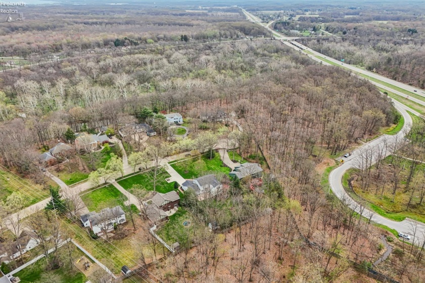 6860 Cliffside Drive, Vermilion, 44089, ,4 BathroomsBathrooms,Residential,For Sale,Cliffside,20261317