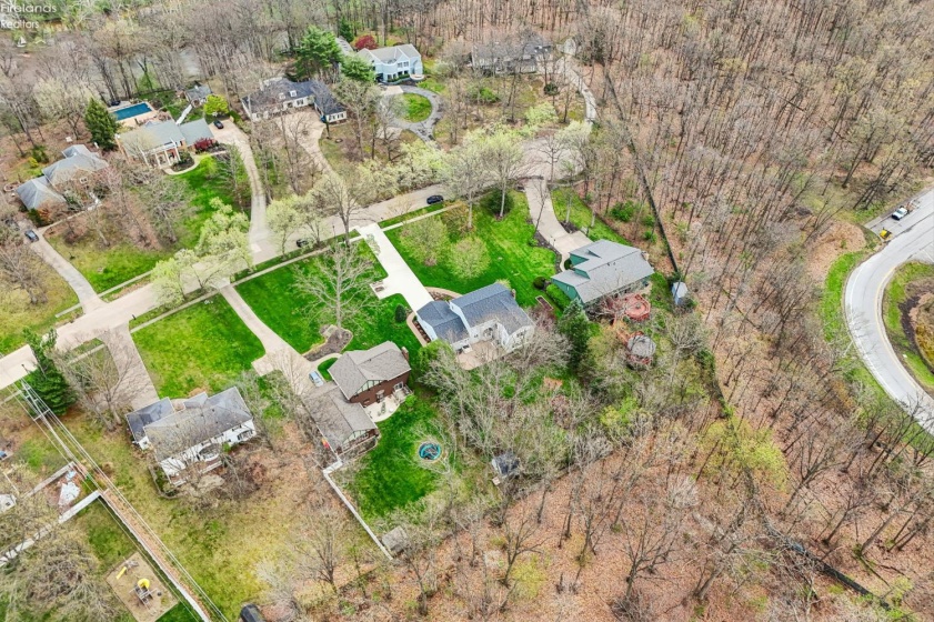 6860 Cliffside Drive, Vermilion, 44089, ,4 BathroomsBathrooms,Residential,For Sale,Cliffside,20261317