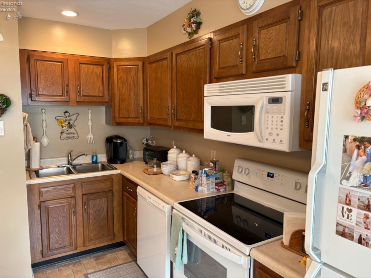 2 Ridgewood Drive, Norwalk, 44857, 2 Bedrooms Bedrooms, ,2 BathroomsBathrooms,Residential,For Sale,Ridgewood,20261315