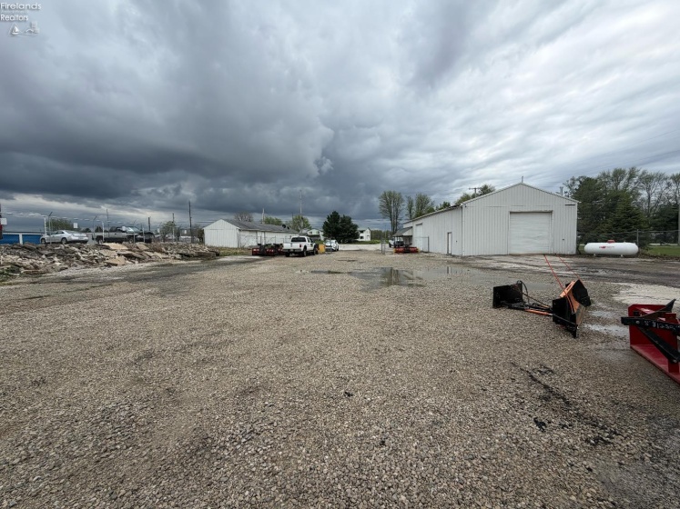 2252 Sr 20, Clyde, 43410, ,Commercial,For Sale,Sr 20,20261322