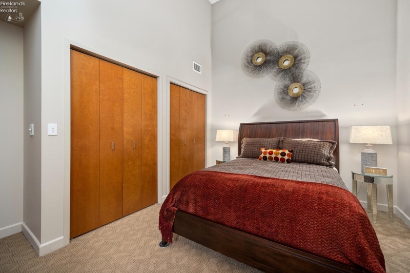 401 Shoreline Drive, Sandusky, 44870, 2 Bedrooms Bedrooms, ,2 BathroomsBathrooms,Residential,For Sale,Shoreline,20261291