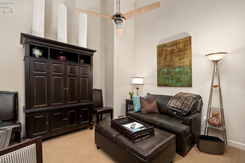 401 Shoreline Drive, Sandusky, 44870, 2 Bedrooms Bedrooms, ,2 BathroomsBathrooms,Residential,For Sale,Shoreline,20261291