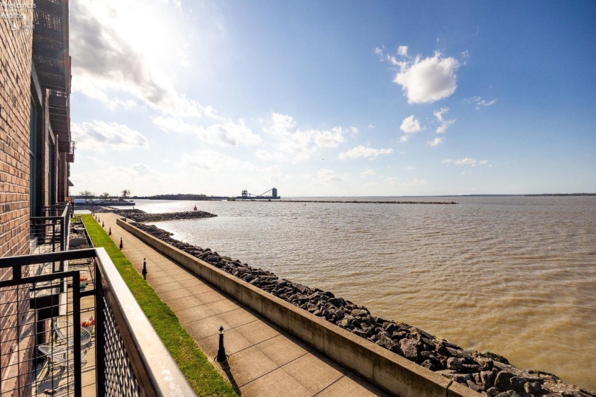 401 Shoreline Drive, Sandusky, 44870, 2 Bedrooms Bedrooms, ,2 BathroomsBathrooms,Residential,For Sale,Shoreline,20261291