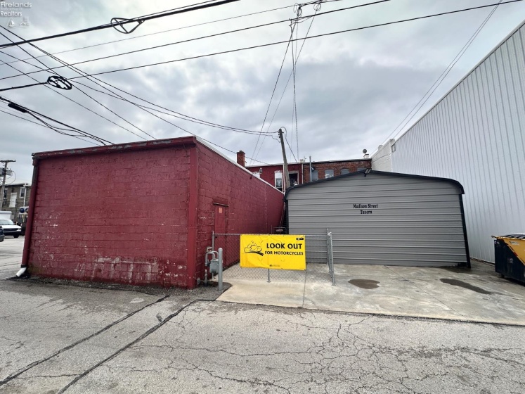 120 Madison Street, Gibsonburg, 43431, ,Commercial,For Sale,Madison,20261328