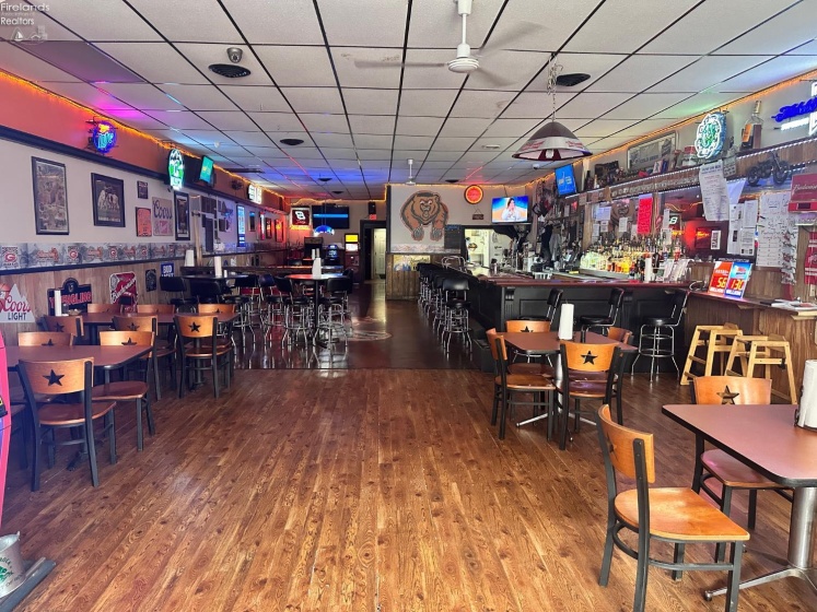 120 Madison Street, Gibsonburg, 43431, ,Commercial,For Sale,Madison,20261328