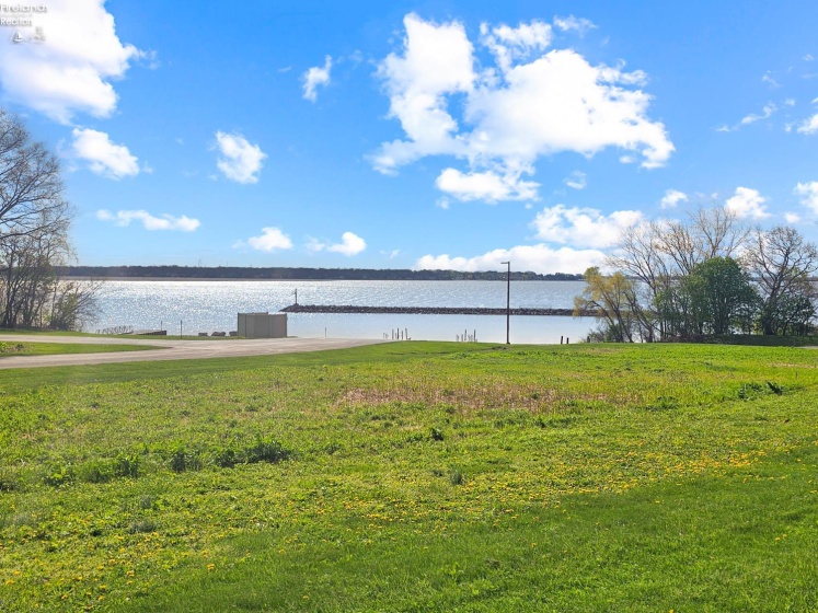 2423 Split Rock Drive, Marblehead, 43440, ,Land,For Sale,Split Rock,20261332