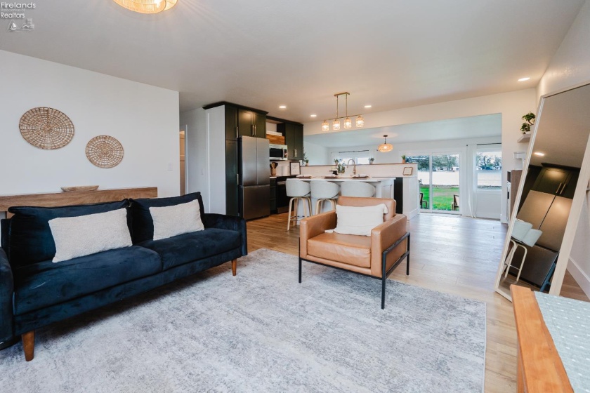 8109 Titus Road, Oak Harbor, 43449, 2 Bedrooms Bedrooms, ,2 BathroomsBathrooms,Residential,For Sale,Titus,20261221