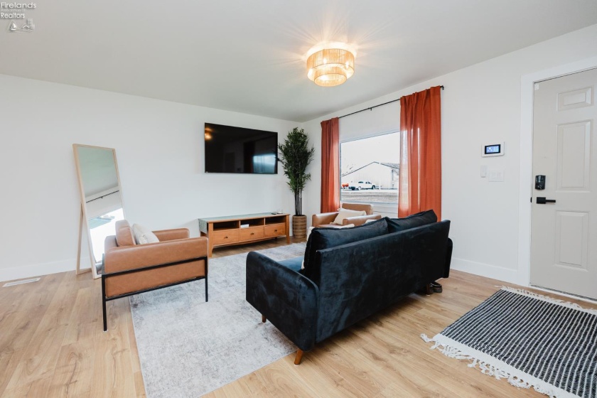 8109 Titus Road, Oak Harbor, 43449, 2 Bedrooms Bedrooms, ,2 BathroomsBathrooms,Residential,For Sale,Titus,20261221