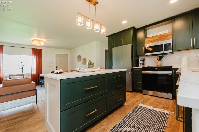 8109 Titus Road, Oak Harbor, 43449, 2 Bedrooms Bedrooms, ,2 BathroomsBathrooms,Residential,For Sale,Titus,20261221