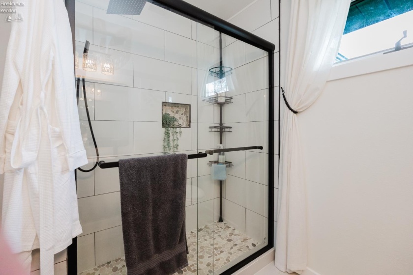 8109 Titus Road, Oak Harbor, 43449, 2 Bedrooms Bedrooms, ,2 BathroomsBathrooms,Residential,For Sale,Titus,20261221