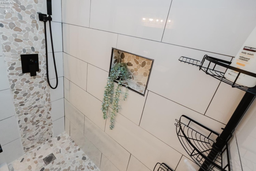 8109 Titus Road, Oak Harbor, 43449, 2 Bedrooms Bedrooms, ,2 BathroomsBathrooms,Residential,For Sale,Titus,20261221