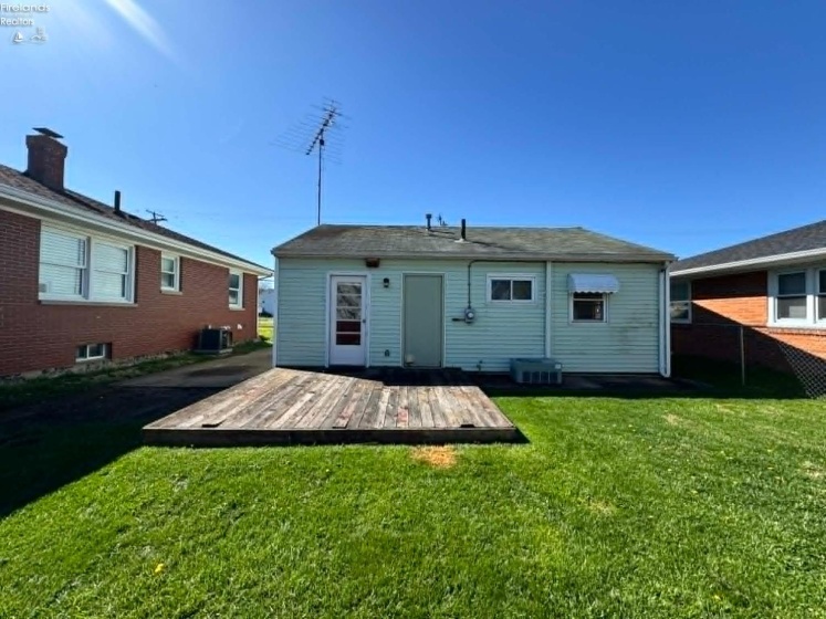 3313 Monroe Street, Sandusky, 44870, 2 Bedrooms Bedrooms, ,1 BathroomBathrooms,Residential,For Sale,Monroe,20261330