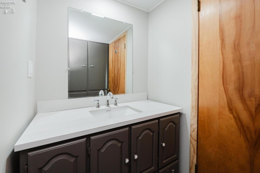 2170 Sugar Bush Drive, Marblehead, 43440, 4 Bedrooms Bedrooms, ,2 BathroomsBathrooms,Residential,For Sale,Sugar Bush,20261293