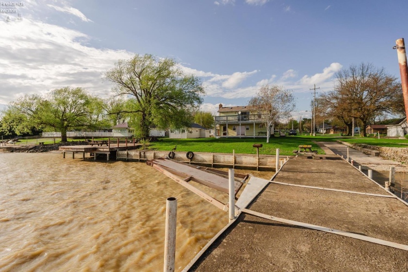 2170 Sugar Bush Drive, Marblehead, 43440, 4 Bedrooms Bedrooms, ,2 BathroomsBathrooms,Residential,For Sale,Sugar Bush,20261293