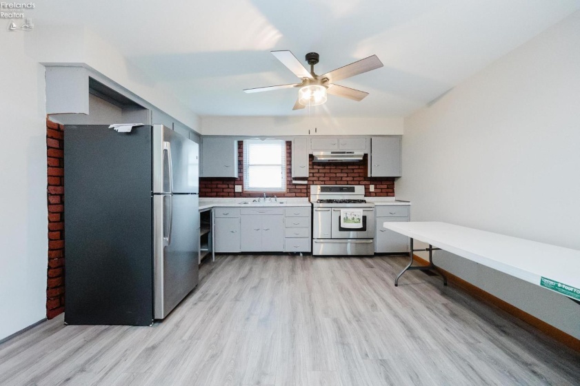 2170 Sugar Bush Drive, Marblehead, 43440, 4 Bedrooms Bedrooms, ,2 BathroomsBathrooms,Residential,For Sale,Sugar Bush,20261293