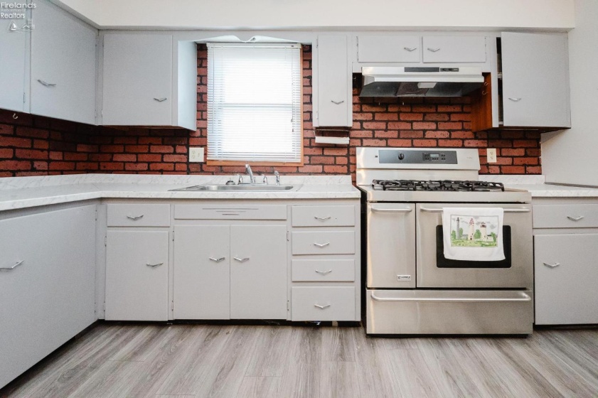 2170 Sugar Bush Drive, Marblehead, 43440, 4 Bedrooms Bedrooms, ,2 BathroomsBathrooms,Residential,For Sale,Sugar Bush,20261293