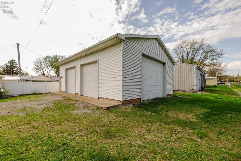 2170 Sugar Bush Drive, Marblehead, 43440, 4 Bedrooms Bedrooms, ,2 BathroomsBathrooms,Residential,For Sale,Sugar Bush,20261293