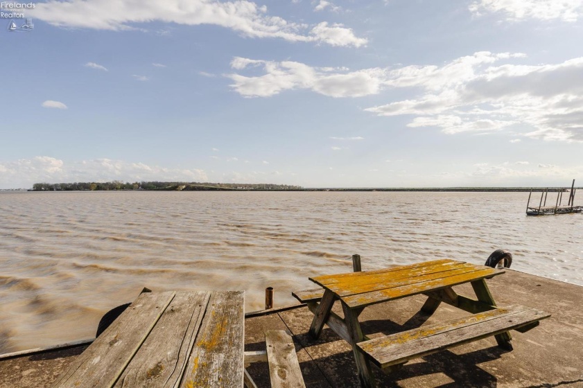 2170 Sugar Bush Drive, Marblehead, 43440, 4 Bedrooms Bedrooms, ,2 BathroomsBathrooms,Residential,For Sale,Sugar Bush,20261293