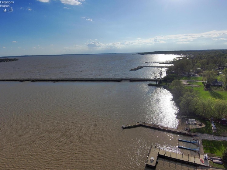 2170 Sugar Bush Drive, Marblehead, 43440, 4 Bedrooms Bedrooms, ,2 BathroomsBathrooms,Residential,For Sale,Sugar Bush,20261293